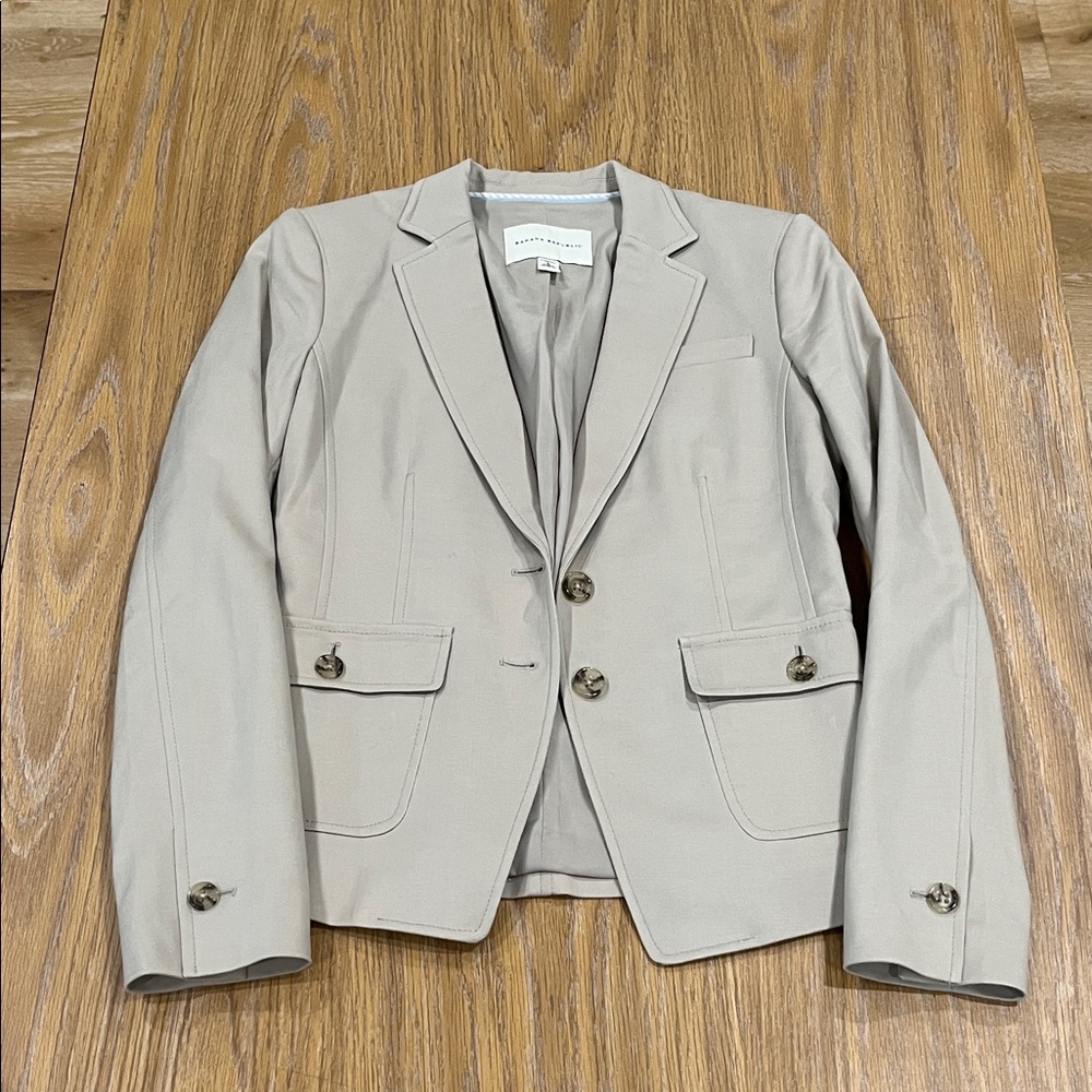 Banana Republic Women's Beige Blazer